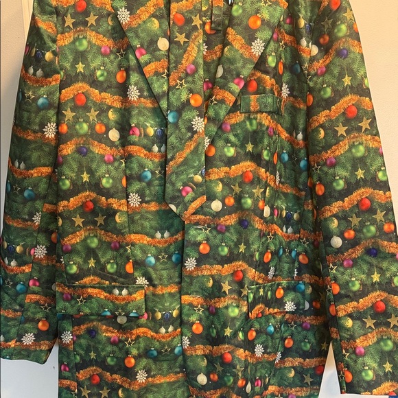 Vibrant Holiday Tree Pattern Suit - Picture 3 of 7